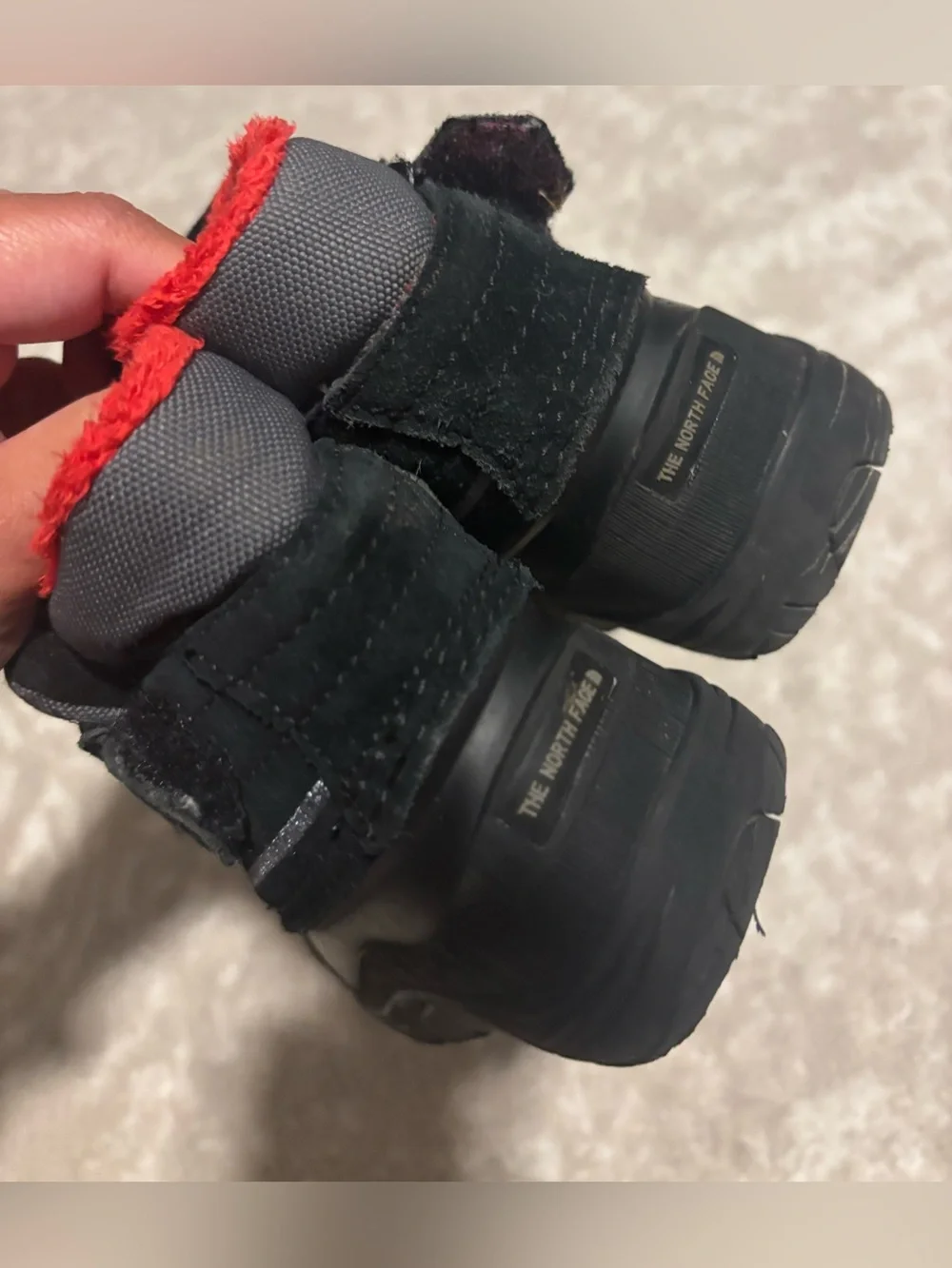 The North Face Kids Black & Gray Waterproof Winter Boots w/ Red Lining - Size 6